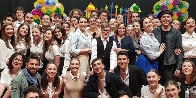Il Liceo Scientifico Galilei a teatro con il musical Mary Poppins
